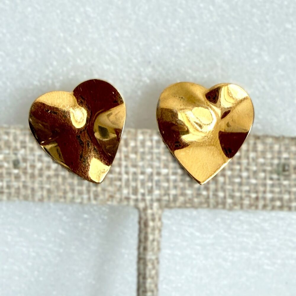 Vintage Monet Gold Tone Wavy Ripple Heart Pierced Stud Earrings